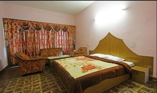Отель Nandini Palace Манали Экстерьер фото